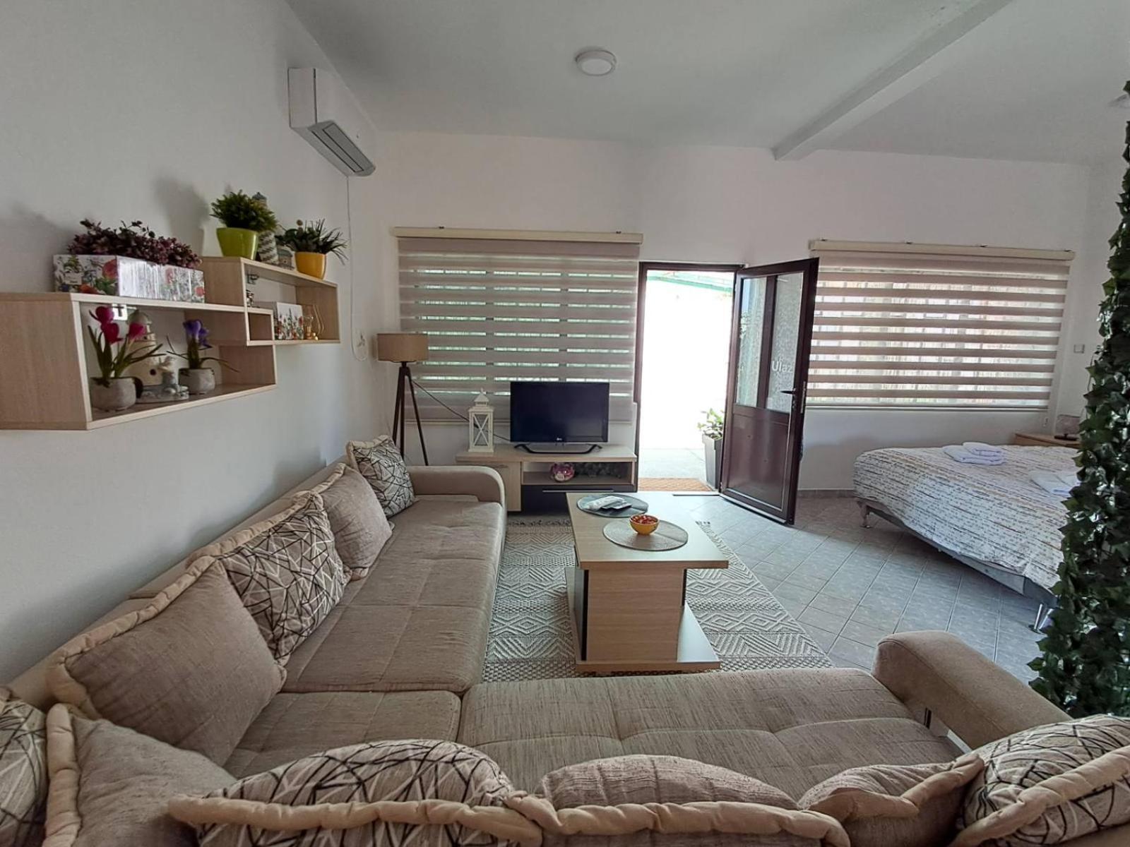 Olive Apartment Подгорица Экстерьер фото